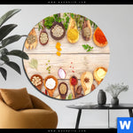 Aluminiumbild Gebürstet Gewuerze Auf Hoelzernen Loeffeln Rund Produktvorschau mit dem Bild Gewürze auf hölzernen Löffeln im Format Rund.