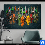 Aluminiumbild Gebürstet Gewuerze Auf Loeffeln Querformat Produktvorschau mit dem Bild Gewürze auf Löffeln im Format Querformat.