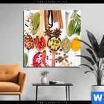 Aluminiumbild Gebürstet Gewuerze Auf Loeffeln Weiss Quadrat Produktvorschau mit dem Bild Gewürze auf Löffeln - weiß im Format Quadrat.