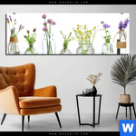 Aluminiumbild Gebürstet Glasvasen Mit Kraeutern Panorama Produktvorschau mit dem Bild Glasvasen mit Kräutern im Format Panorama.