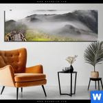 Aluminiumbild Gebürstet Holztreppe Auf Berg Mit Wolken Panorama Produktvorschau mit dem Bild Holztreppe auf Berg mit Wolken im Format Panorama.