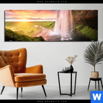 Aluminiumbild Gebürstet Islaendischer Wasserfall Panorama Produktvorschau mit dem Bild Isländischer Wasserfall im Format Panorama.