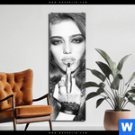 Aluminiumbild Gebürstet Schoener Mittelfinger Schmal Produktvorschau mit dem Bild Schöner Mittelfinger im Format Schmal.