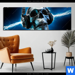 Aluminiumbild Gebürstet Skelett Kopfhoerer Panorama Produktvorschau mit dem Bild Skelett & Kopfhörer im Format Panorama.
