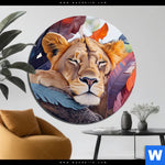 Aluminiumbild Gebürstet Traeumender Loewe Im Baum Rund Produktvorschau mit dem Bild Träumender Löwe im Baum im Format Rund.