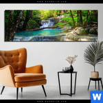 Aluminiumbild Gebürstet Tropischer Wasserfall Panorama Produktvorschau mit dem Bild Tropischer Wasserfall im Format Panorama.