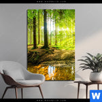 Aluminiumbild Gebürstet Wald Mit Sonnenstrahlen Hochformat Produktvorschau mit dem Bild Wald mit Sonnenstrahlen im Format Hochformat.