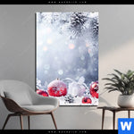 Aluminiumbild Gebürstet Weihnachtskugeln Im Winterwunderland Hochformat Produktvorschau mit dem Bild Weihnachtskugeln im Winterwunderland im Format Hochformat.