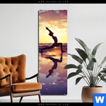 Aluminiumbild Gebürstet Yoga Am Lila Strand Schmal Produktvorschau mit dem Bild Yoga am lila Strand im Format Schmal.