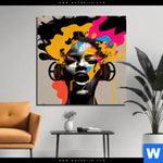 Bild Edelstahloptik Frau Mit Kopfhoerern Quadrat Produktvorschau mit dem Bild Frau mit Kopfhörern im Format Quadrat.