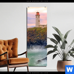 Bild Edelstahloptik Leuchtturm Bei Stuermischer See Schmal Produktvorschau mit dem Bild Leuchtturm bei stürmischer See im Format Schmal.