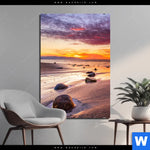Bild Edelstahloptik Sonnenuntergang Am Strand Mit Felsen Hochformat Produktvorschau mit dem Bild Sonnenuntergang am Strand mit Felsen im Format Hochformat.