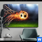 Leinwandbild Feuriger Fussball Querformat Produktvorschau mit dem Bild Feuriger Fussball im Format Querformat.