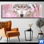 Leinwandbild Friedlicher Wolf Panorama Produktvorschau mit dem Bild Friedlicher Wolf im Format Panorama.