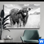Leinwandbild Hochlandkuh Auf Einer Wiese Querformat Produktvorschau mit dem Bild Hochlandkuh auf einer Wiese im Format Querformat.