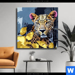 Leinwandbild Leopard Eleganz Trifft Farbe Quadrat Produktvorschau mit dem Bild Leopard - Eleganz trifft Farbe im Format Quadrat.