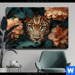 Leinwandbild Leopard Im Bluetenmeer Querformat Produktvorschau mit dem Bild Leopard im Blütenmeer im Format Querformat.