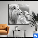 Leinwandbild Loewe Wildnis Liebe Quadrat Produktvorschau mit dem Bild Löwe - Wildnis Liebe im Format Quadrat.