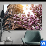 Leinwandbild Mangnolien In Paris Querformat Produktvorschau mit dem Bild Mangnolien in Paris im Format Querformat.
