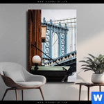 Leinwandbild Manhattan Hochformat Produktvorschau mit dem Bild Manhattan im Format Hochformat.
