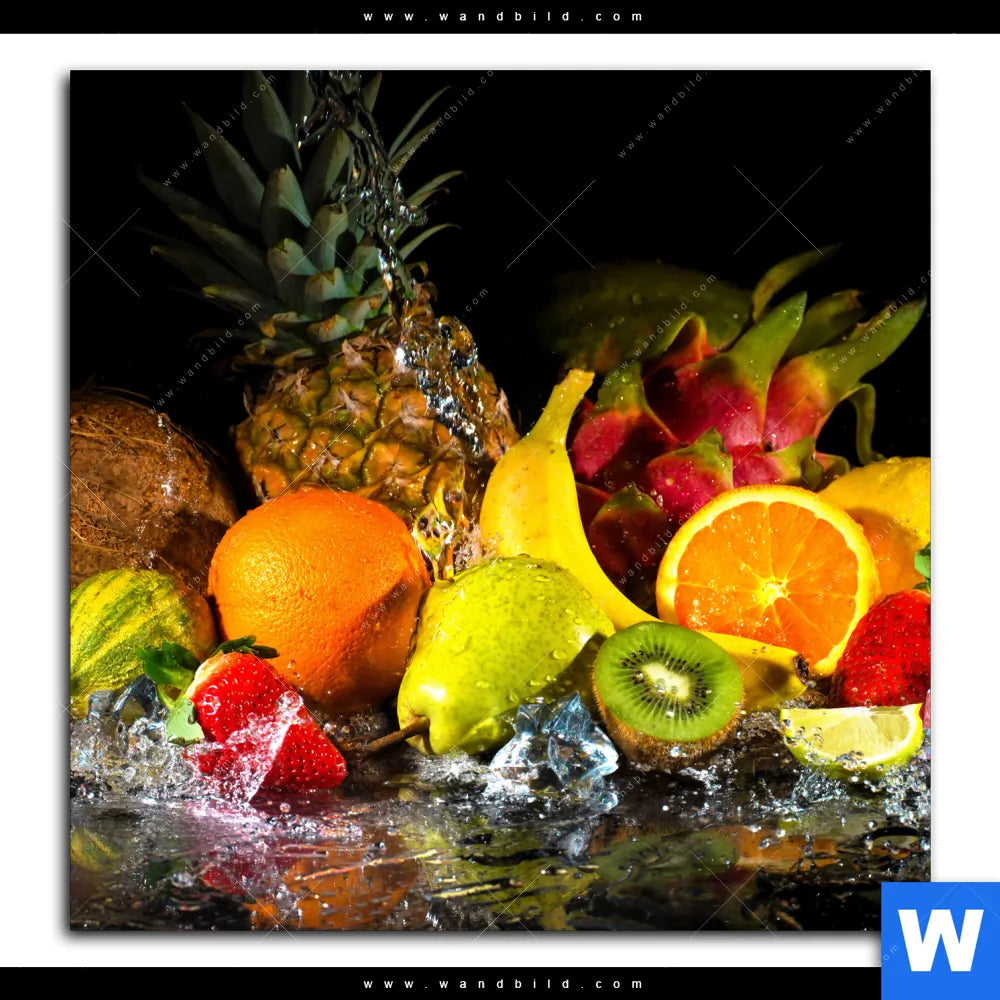 Leinwandbild von wandbild.com - Obst-in spritzendem Wasser - Quadrat
