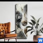 Leinwandbild Paola Portraet Mit Schmetterlingen Schmal Produktvorschau mit dem Bild Paola - Porträt mit Schmetterlingen im Format Schmal.