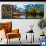 Leinwandbild Schoene Natur In Norwegen Panorama Produktvorschau mit dem Bild Schöne Natur in Norwegen im Format Panorama.
