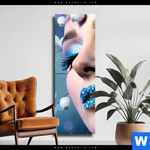 Leinwandbild Schoenheit In Blau Weiss Schmal Produktvorschau mit dem Bild Schönheit in Blau & Weiss im Format Schmal.