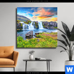 Leinwandbild Wasserfall Bei Sonnenuntergang Quadrat Produktvorschau mit dem Bild Wasserfall bei Sonnenuntergang im Format Quadrat.
