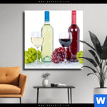 Leinwandbild Wein In Flaschen Und Glaesern Quadrat Produktvorschau mit dem Bild Wein in Flaschen und Gläsern im Format Quadrat.