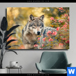 Leinwandbild Wolfsblick Im Fruehling Querformat Produktvorschau mit dem Bild Wolfsblick im Frühling im Format Querformat.