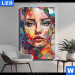 Leuchtbild Abstraktes Frauenportraet Aurora Hochformat Produktvorschau mit dem Bild Abstraktes Frauenporträt Aurora im Format Hochformat.