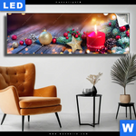 Leuchtbild Adventskerze Mit Weihnachtsschmuck Panorama Produktvorschau mit dem Bild Adventskerze mit Weihnachtsschmuck im Format Panorama.