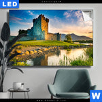 Leuchtbild Alte Burg Mit See Querformat Produktvorschau mit dem Bild Alte Burg mit See im Format Querformat.