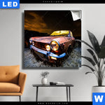 Leuchtbild Altes Auto Quadrat Produktvorschau mit dem Bild Altes Auto im Format Quadrat.