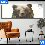 Leuchtbild Baer Wald No 1 Panorama Produktvorschau mit dem Bild Bär & Wald No.1 im Format Panorama.