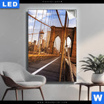 Leuchtbild Beruehmte Brooklyn Bridge Hochformat Produktvorschau mit dem Bild Berühmte Brooklyn Bridge im Format Hochformat.