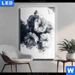Leuchtbild Blumen Im Schwarzen Farbnebel Hochformat Produktvorschau mit dem Bild Blumen im schwarzen Farbnebel im Format Hochformat.