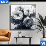 Leuchtbild Blumen Im Schwarzen Farbnebel Quadrat Produktvorschau mit dem Bild Blumen im schwarzen Farbnebel im Format Quadrat.