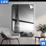 Leuchtbild Bruecke Am Weiten Meer Hochformat Produktvorschau mit dem Bild Brücke am weiten Meer im Format Hochformat.