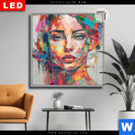 Leuchtbild Dia Abstraktes Frauenportraet Aurora Quadrat Produktvorschau mit dem Bild Abstraktes Frauenporträt Aurora im Format Quadrat.