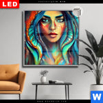 Leuchtbild Dia Abstraktes Frauenportraet Hydra Quadrat Produktvorschau mit dem Bild Abstraktes Frauenporträt Hydra im Format Quadrat.