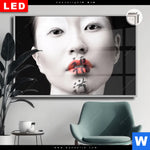 Leuchtbild Dia Asiatische Schoenheit Querformat Produktvorschau mit dem Bild Asiatische Schönheit im Format Querformat.