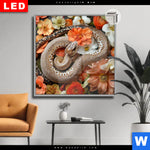 Leuchtbild Dia Die Schlange Verfuehrerische Tarnung Quadrat Produktvorschau mit dem Bild Die Schlange - Verführerische Tarnung im Format Quadrat.