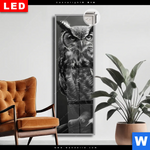 Leuchtbild Dia Duestere Eleganz Der Eule Schmal Produktvorschau mit dem Bild Düstere Eleganz der Eule im Format Schmal.
