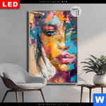 Leuchtbild Dia Farbexplosion Portraet Lola Hochformat Produktvorschau mit dem Bild Farbexplosion - Porträt Lola im Format Hochformat.