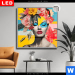 Leuchtbild Dia Florales Frauenportraet Fiona Quadrat Produktvorschau mit dem Bild Florales Frauenporträt - Fiona im Format Quadrat.