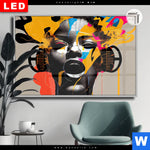 Leuchtbild Dia Frau Mit Kopfhoerern Querformat Produktvorschau mit dem Bild Frau mit Kopfhörern im Format Querformat.