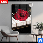 Leuchtbild Dia Klavier Rose Hochformat Produktvorschau mit dem Bild Klavier & Rose im Format Hochformat.