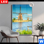 Leuchtbild Dia Romantik Zwischen Windmuehlen Hochformat Produktvorschau mit dem Bild Romantik zwischen Windmühlen im Format Hochformat.